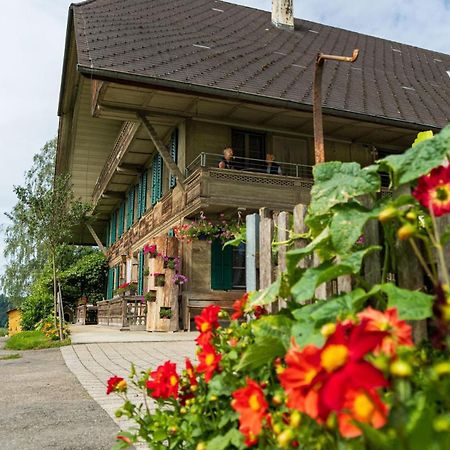 Ferienwohnung Auf Bauernhof Mit Hotpot Und Sauna Sumiswald Екстериор снимка
